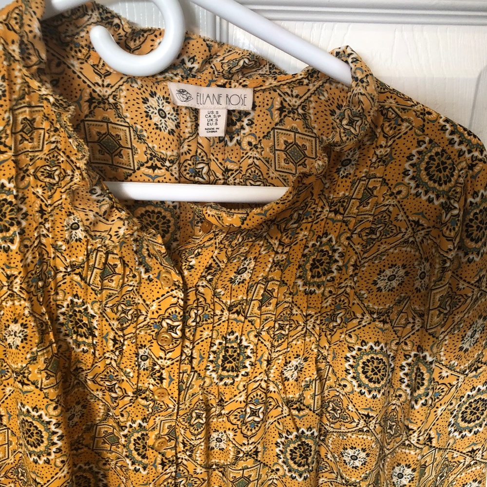 Yellow flowy top